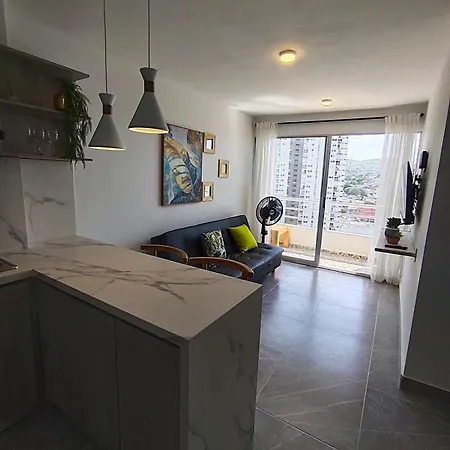 Apartamento En Cerca A La Playa De Marbella *